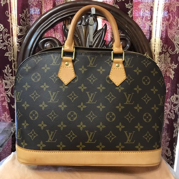 Louis Vuitton Handbags - Louis Vuitton Alma Monogram PM size SOLD